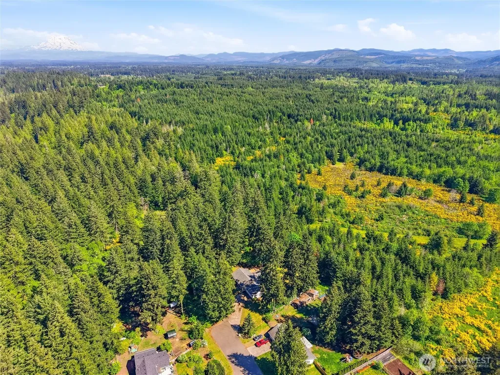 322 Country Estates Drive W Rainier WA 98576