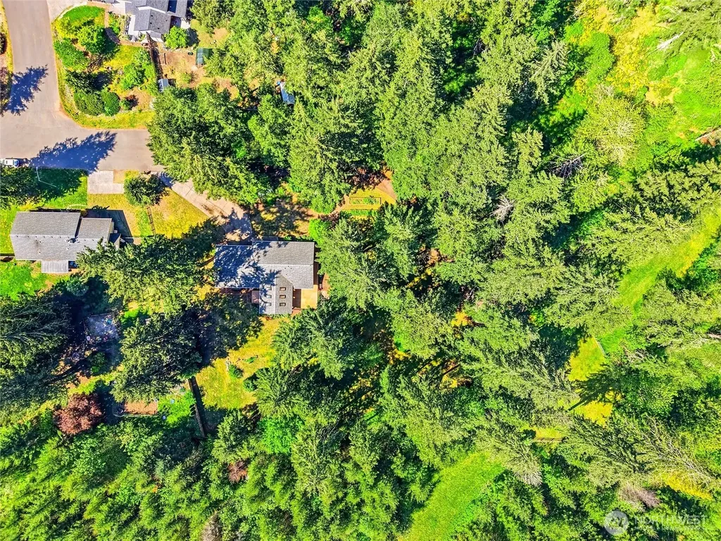 322 Country Estates Drive W Rainier WA 98576