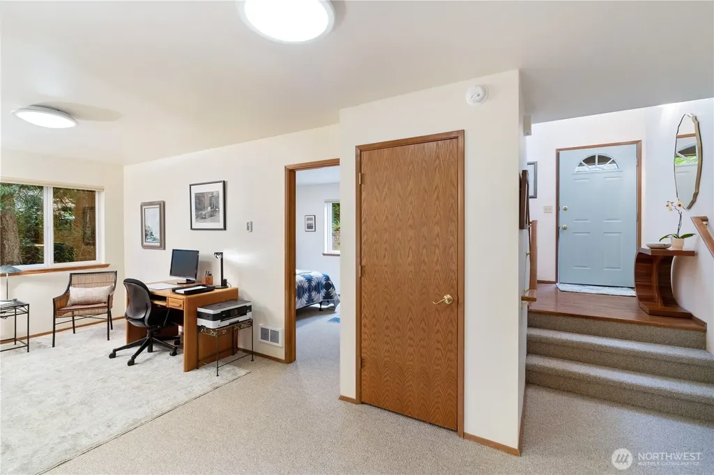 4372 Holcomb Street Port Townsend WA 98368