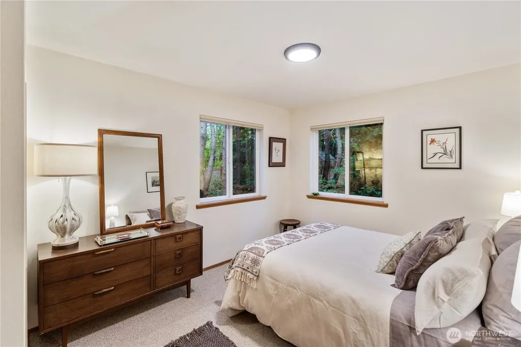 4372 Holcomb Street Port Townsend WA 98368