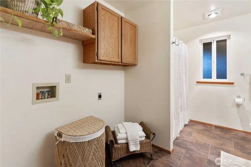 4372 Holcomb Street Port Townsend WA 98368