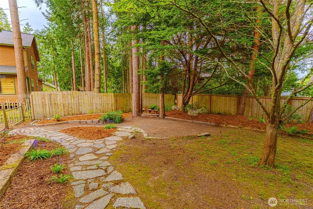 4372 Holcomb Street Port Townsend WA 98368