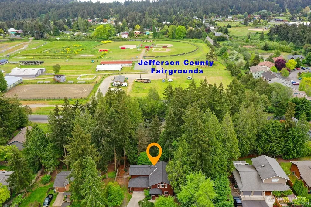 4372 Holcomb Street Port Townsend WA 98368