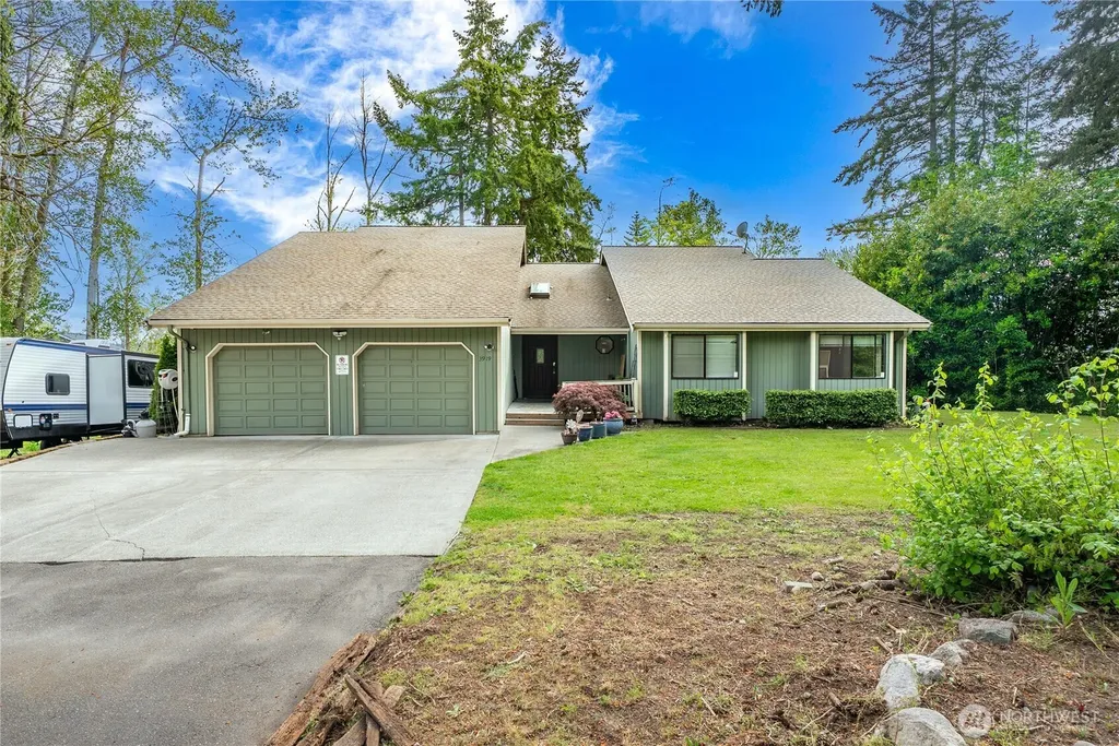3919 97th Avenue E Edgewood WA 98371