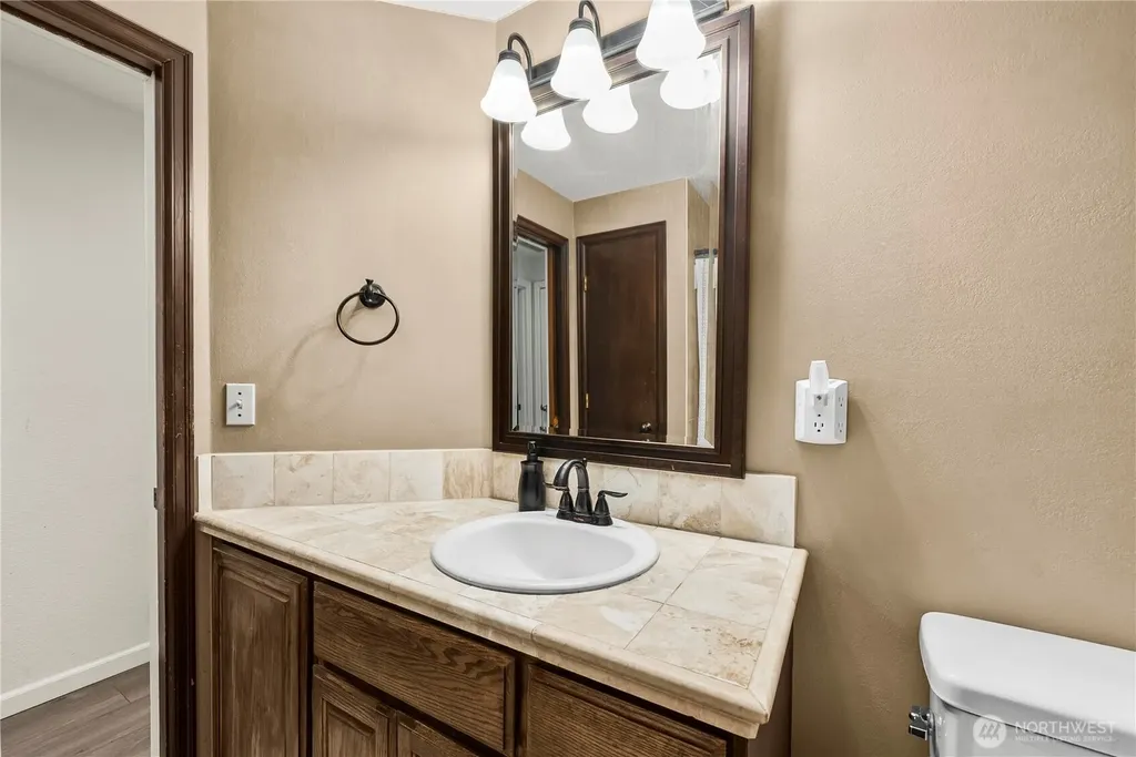 3919 97th Avenue E Edgewood WA 98371