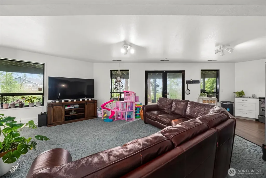 3919 97th Avenue E Edgewood WA 98371