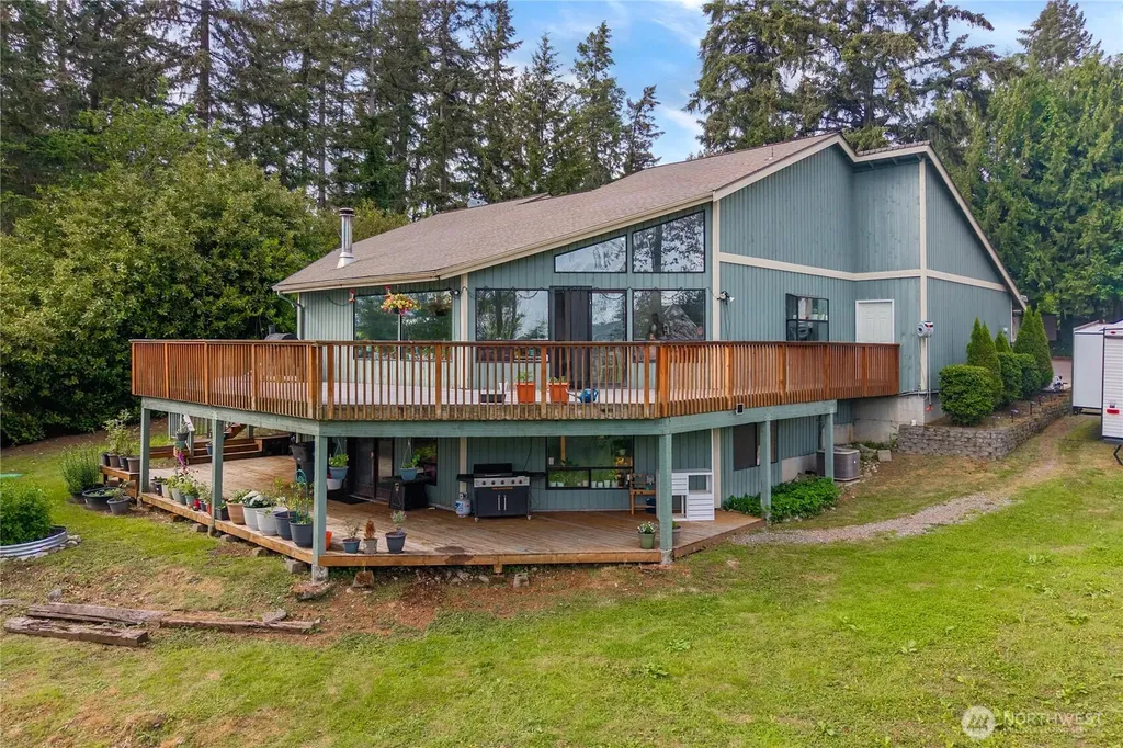 3919 97th Avenue E Edgewood WA 98371