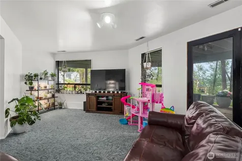 3919 97th Avenue E Edgewood WA 98371