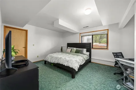 3919 97th Avenue E Edgewood WA 98371