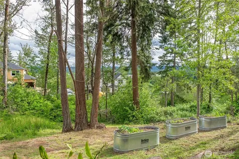 3919 97th Avenue E Edgewood WA 98371
