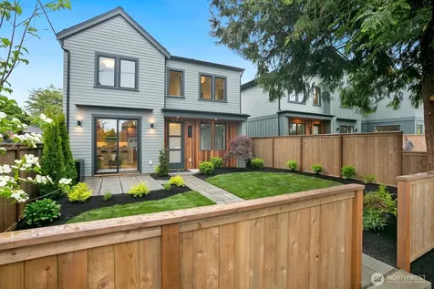 2817 W Bertona Street Seattle WA 98199