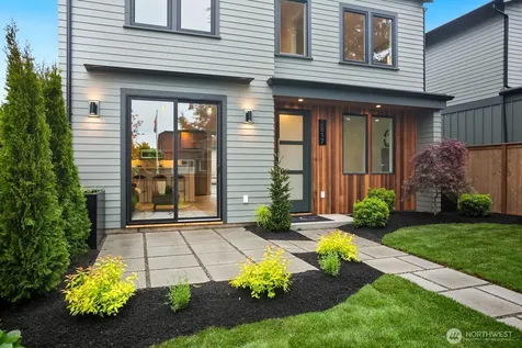 2817 W Bertona Street Seattle WA 98199