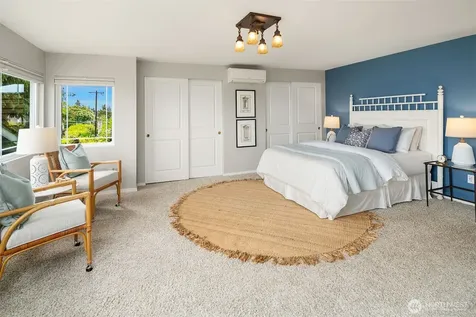 915 30th Avenue S Seattle WA 98144