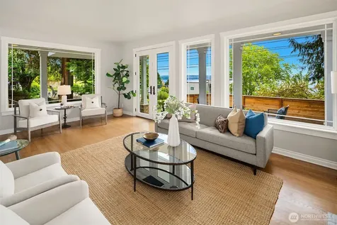 915 30th Avenue S Seattle WA 98144