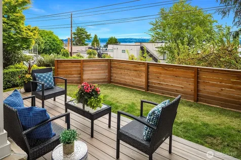 915 30th Avenue S Seattle WA 98144