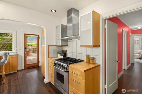 2522 31st Avenue S Seattle WA 98144