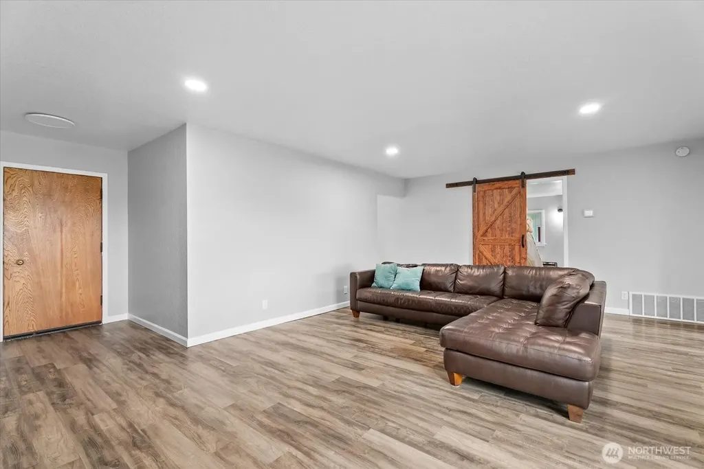 6119 209th Street NE Arlington WA 98223