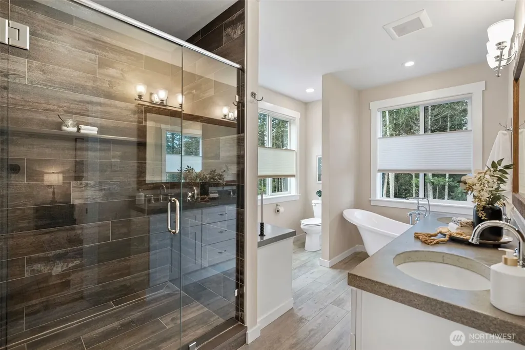 10128 Merlins Lane NW Bremerton WA 98312