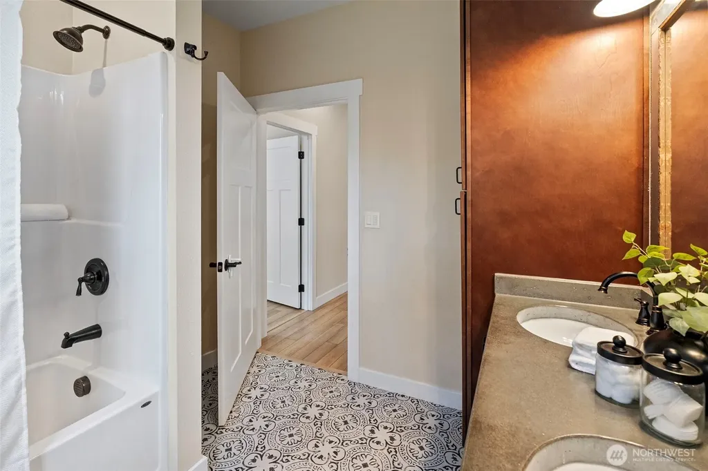 10128 Merlins Lane NW Bremerton WA 98312