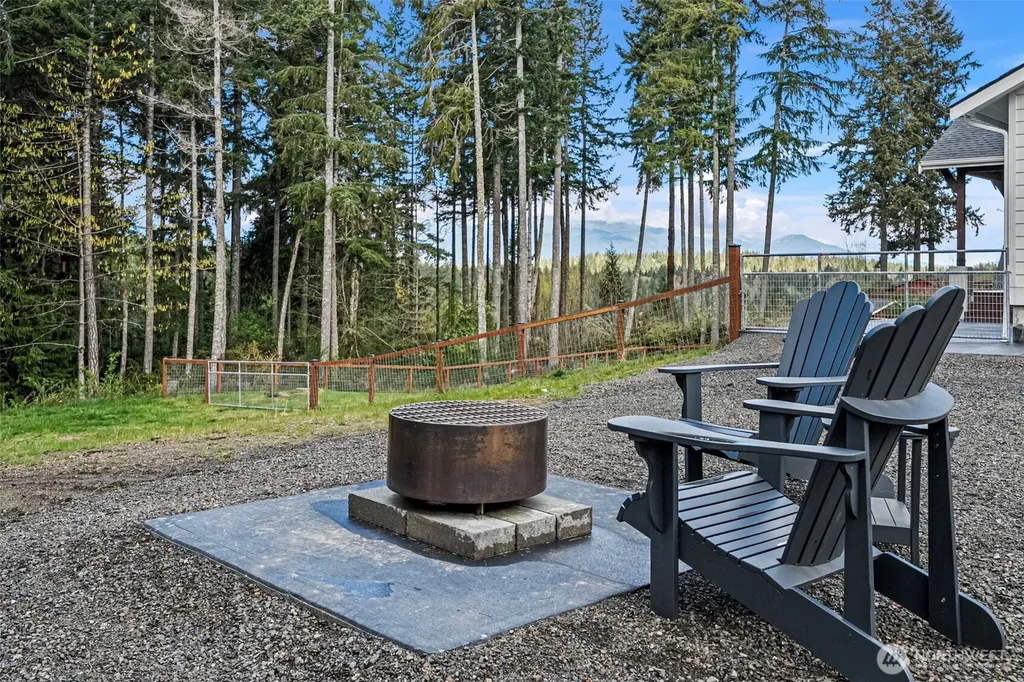 10128 Merlins Lane NW Bremerton WA 98312
