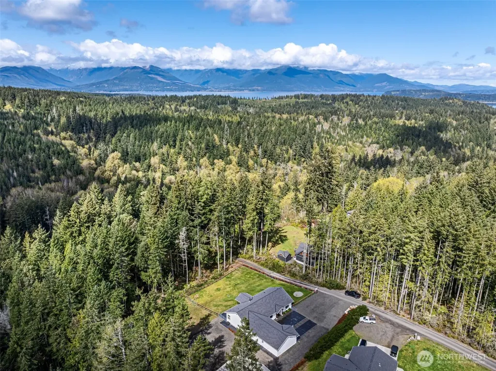10128 Merlins Lane NW Bremerton WA 98312