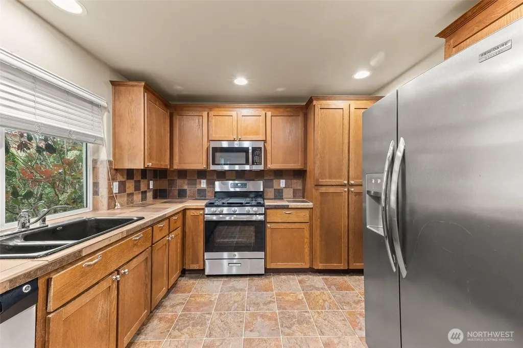 7076 Prism Street SE Lacey WA 98513