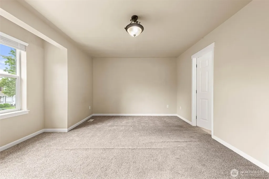 7076 Prism Street SE Lacey WA 98513