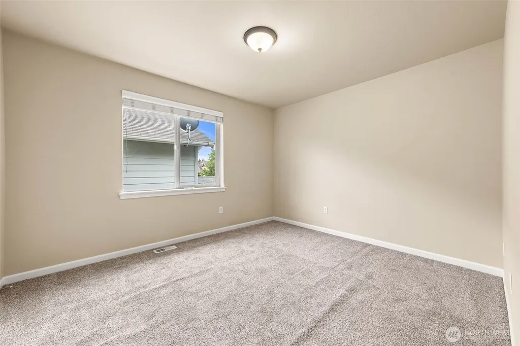 7076 Prism Street SE Lacey WA 98513