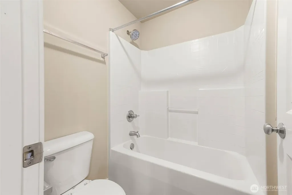 7076 Prism Street SE Lacey WA 98513