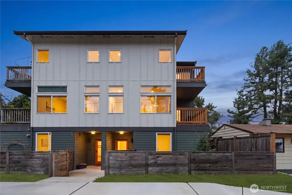 18309 11th Avenue NE Shoreline WA 98155