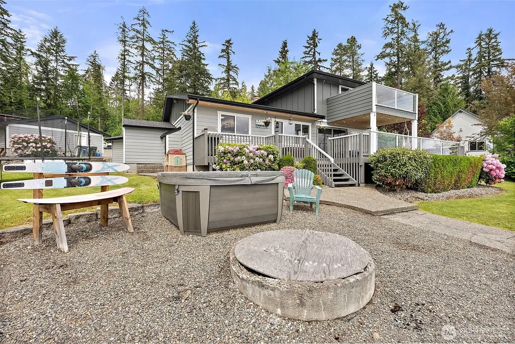 33915 Tanwax Court E Eatonville WA 98328
