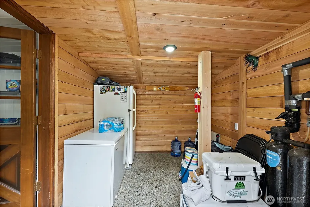 33915 Tanwax Court E Eatonville WA 98328