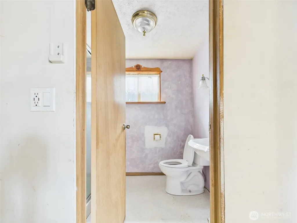 316 E Curtis Street Aberdeen WA 98520