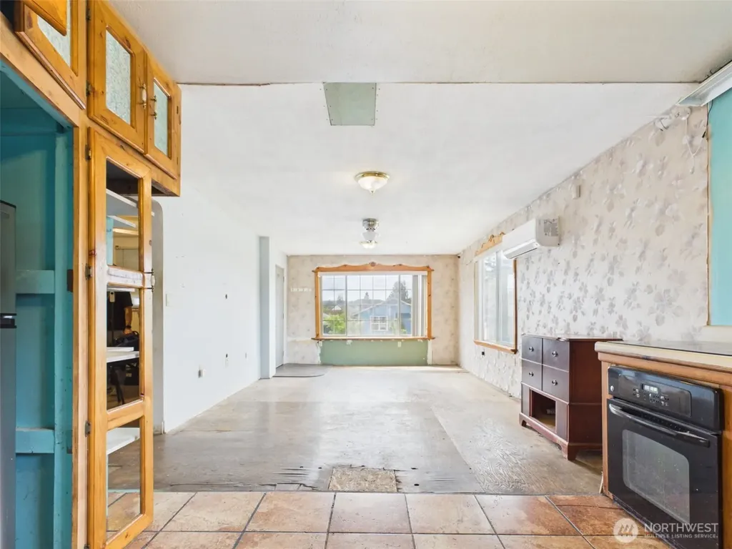 316 E Curtis Street Aberdeen WA 98520