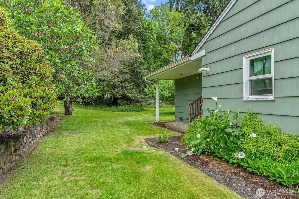 2944 Madrona Drive Longview WA 98632
