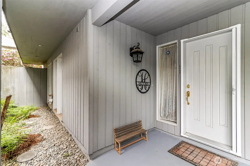 6930 Woodlands Way Arlington WA 98223