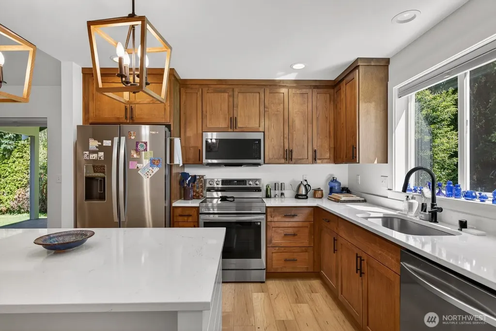 1701 Hemlock Drive Camano Island WA 98282