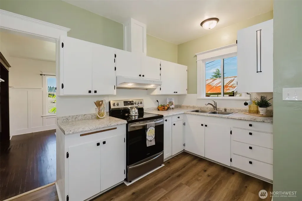 1922 4th Street Bremerton WA 98337