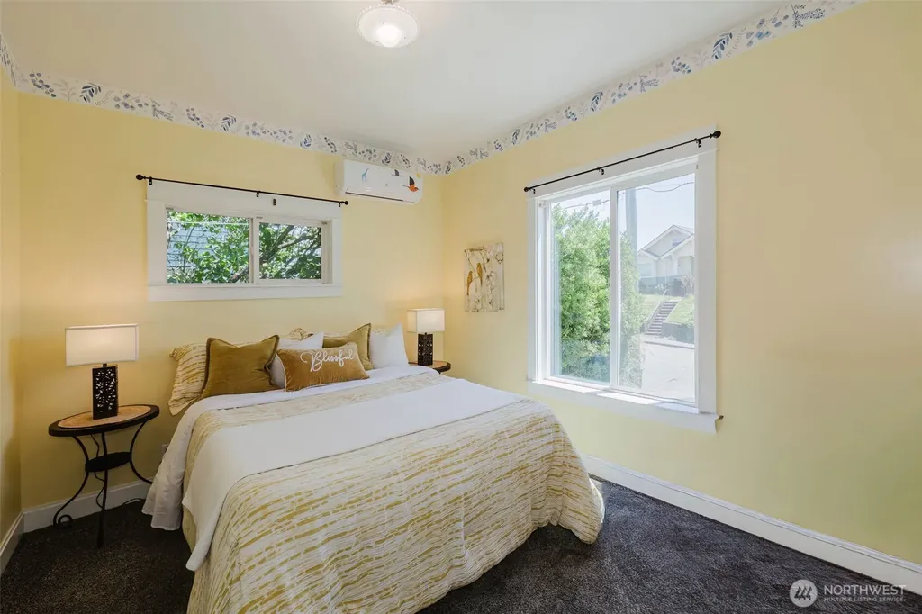 1922 4th Street Bremerton WA 98337