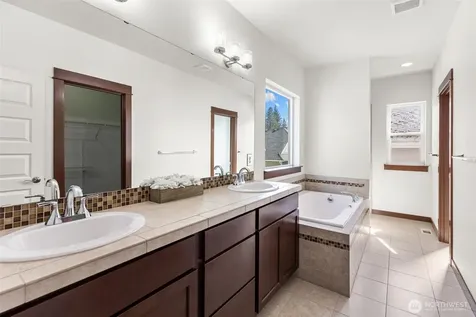 303 202nd Place SE Bothell WA 98012