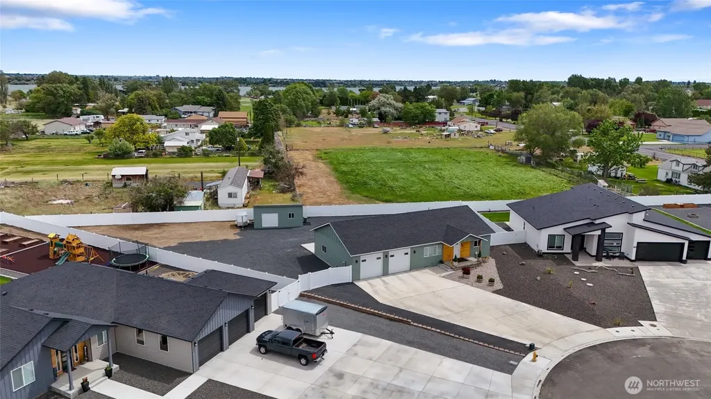 6444 Rd 2.05 NE Moses Lake WA 98837