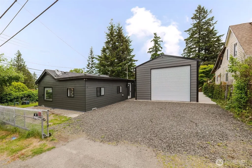 54 Sunnyhill Road W Bremerton WA 98312