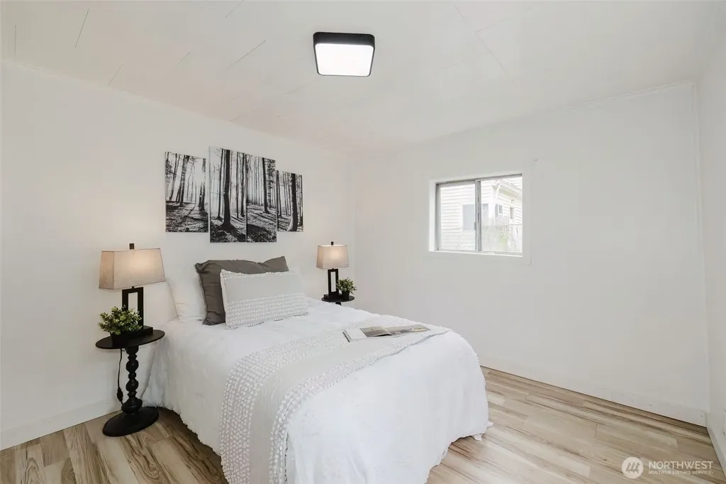 54 Sunnyhill Road W Bremerton WA 98312