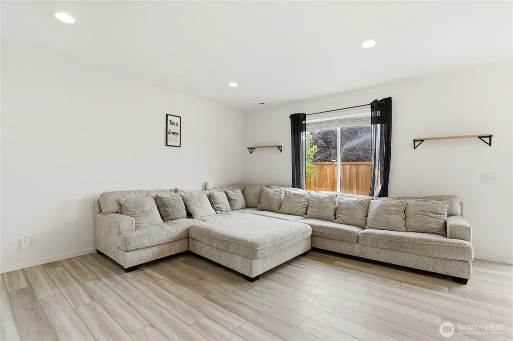 5449 50th Loop SE Lacey WA 98503