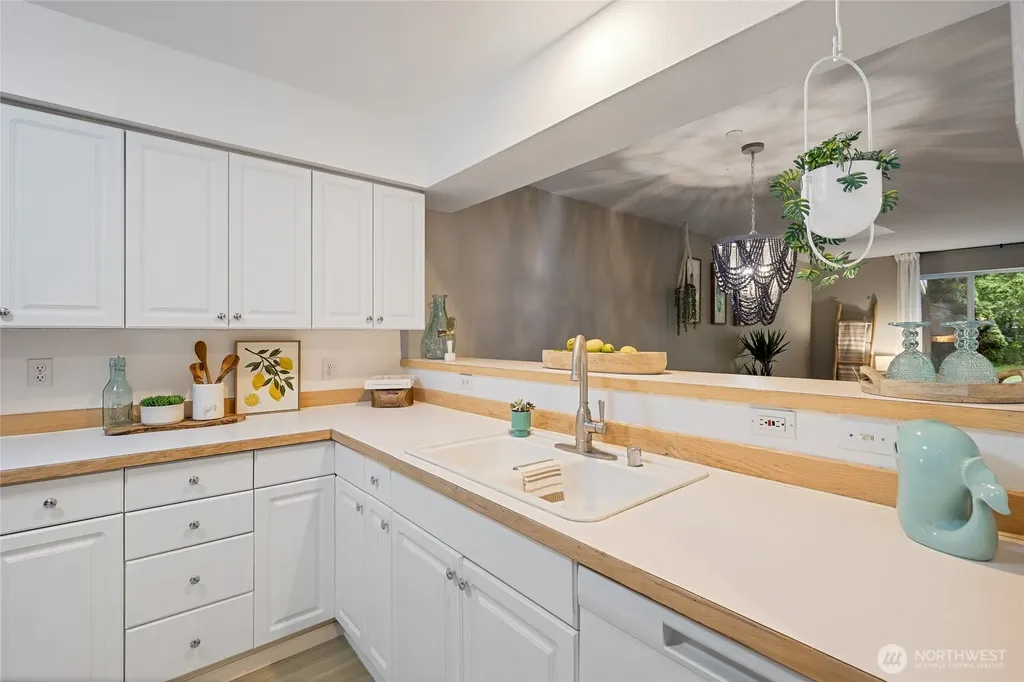 2300 Jefferson Avenue NE Renton WA 98056