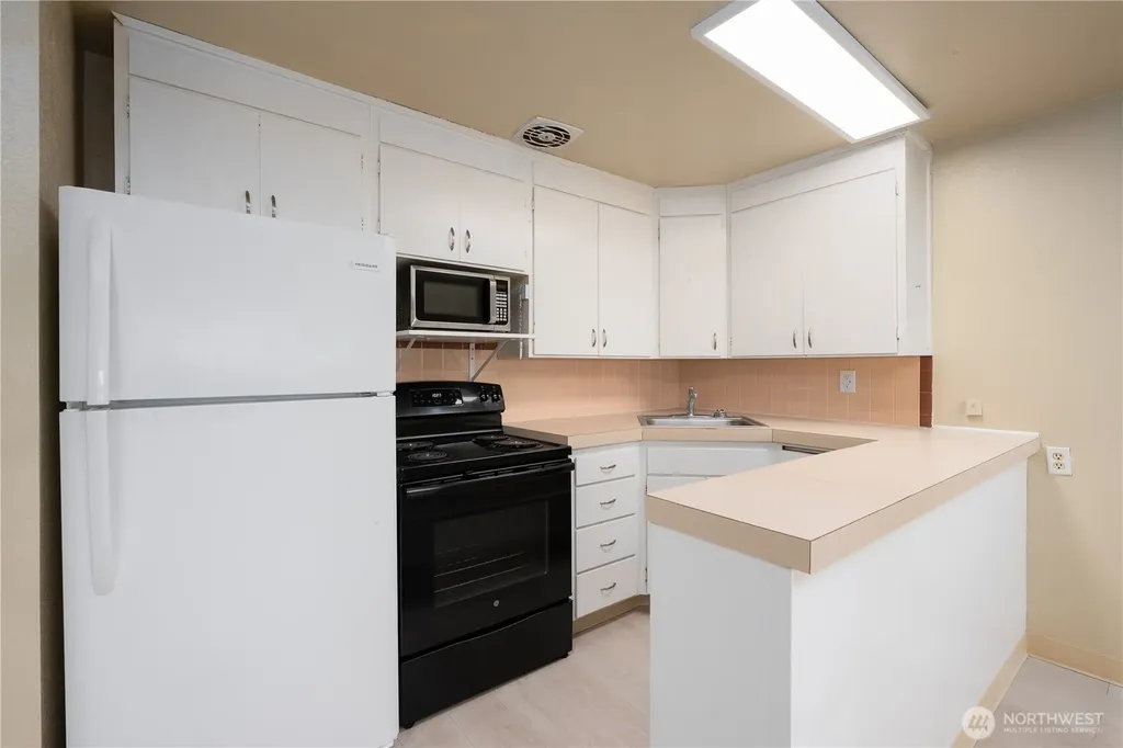 7902 27th Street W University Place WA 98466