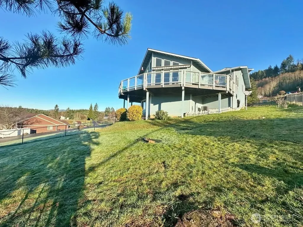 148 Pleasant Hill Drive Silver Creek WA 98585