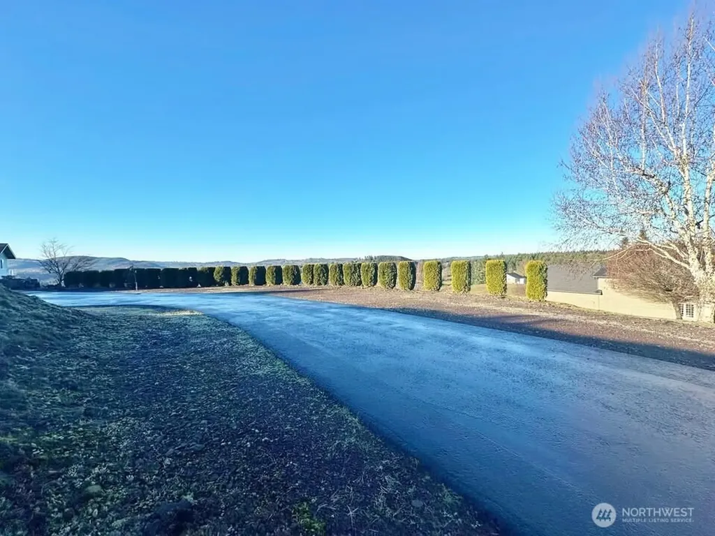 148 Pleasant Hill Drive Silver Creek WA 98585