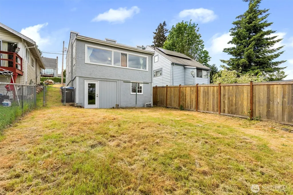 1114 Marguerite Avenue Bremerton WA 98337