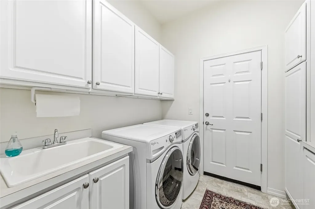 24242 NE 131st Terrace Redmond WA 98053